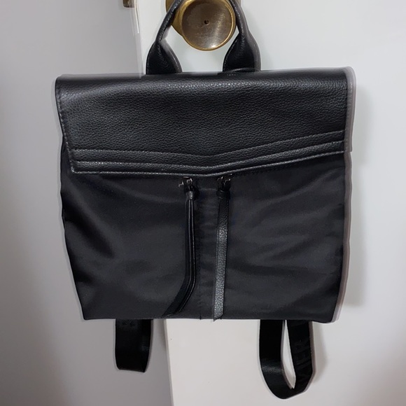 Botkier Black Trigger Backpack Vegan Leather.
NWT - Picture 8 of 11